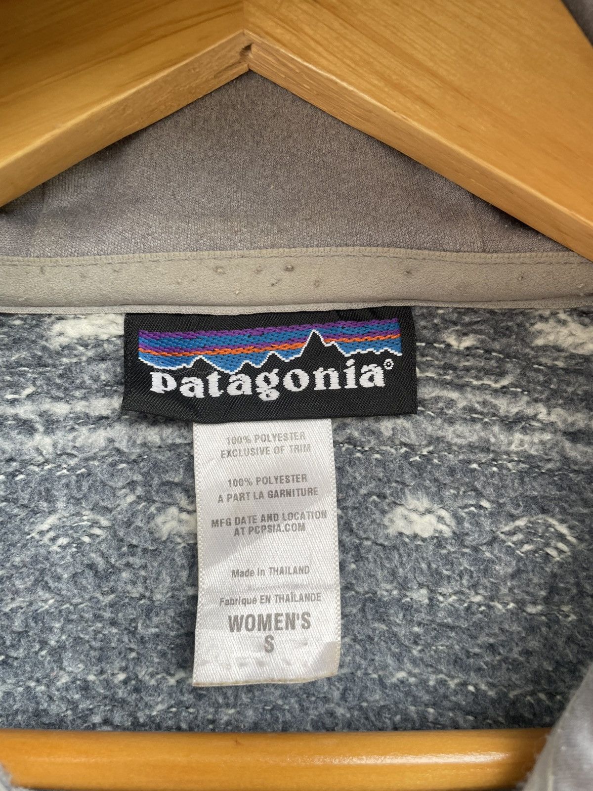 Patagonia Vintage Patagonia Zipper Hoodie Nice Design Size S / US 4 / IT 40 - 8 Thumbnail