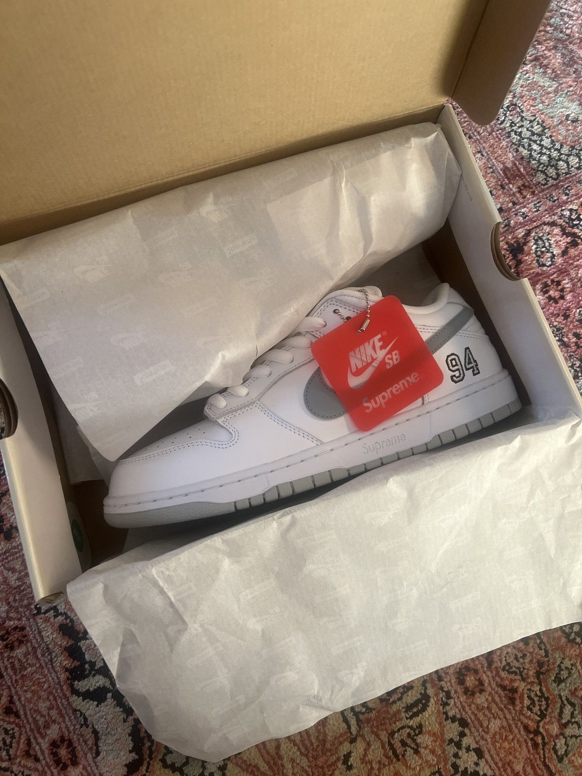 Supreme Nike SB dunk low