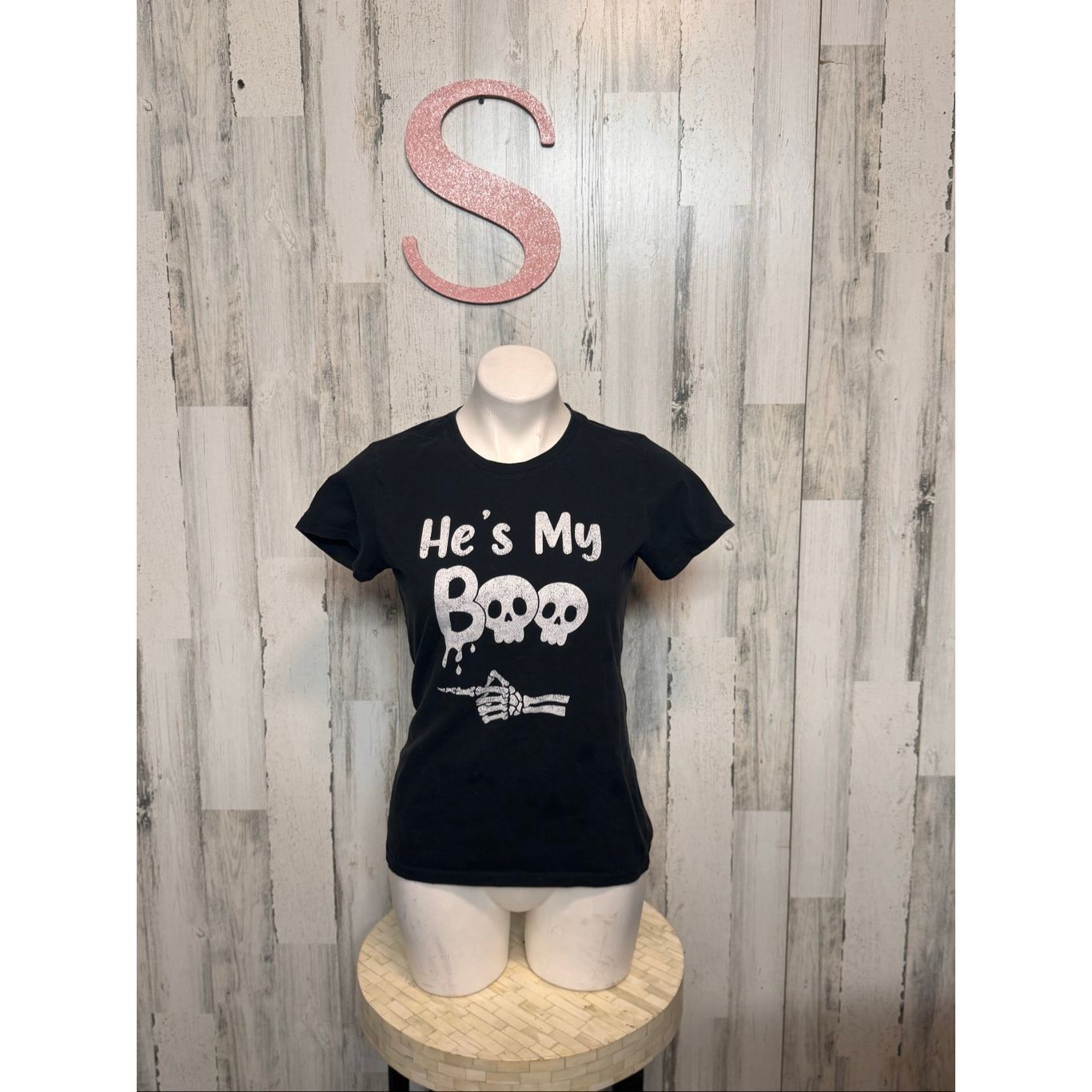 Other He’s My Boo Halloween Graphic Tee – Skeleton Pointing Shirt Size S / US 4 / IT 40 - 1 Thumbnail