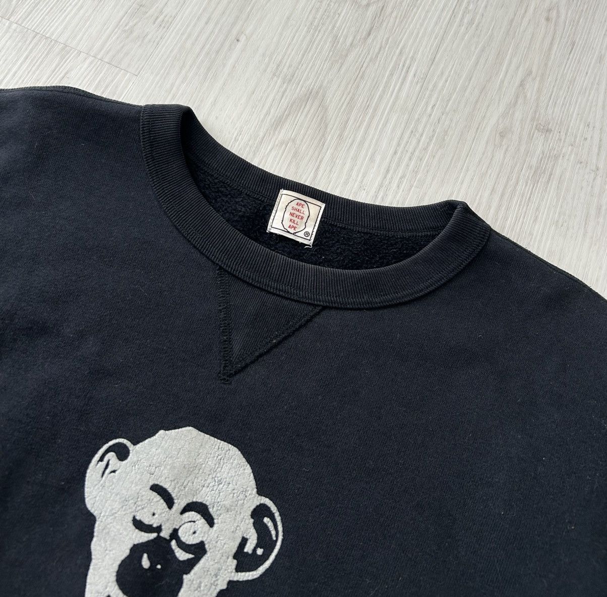 Bape VERY RARE 90’s A BATHING APE BABY MILO LOGO SWEATER Size US S / EU 44-46 / 1 - 3 Thumbnail