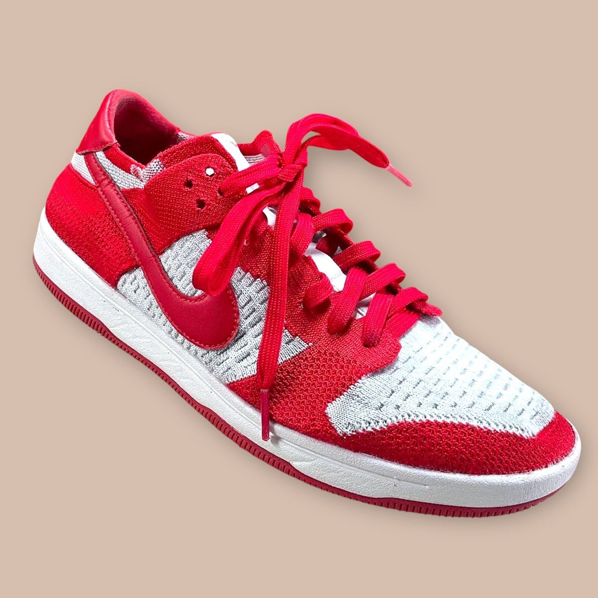 Nike Nike Dunk Low FLYKNIT "University Red" Size US 9 / EU 42 - 11 Thumbnail