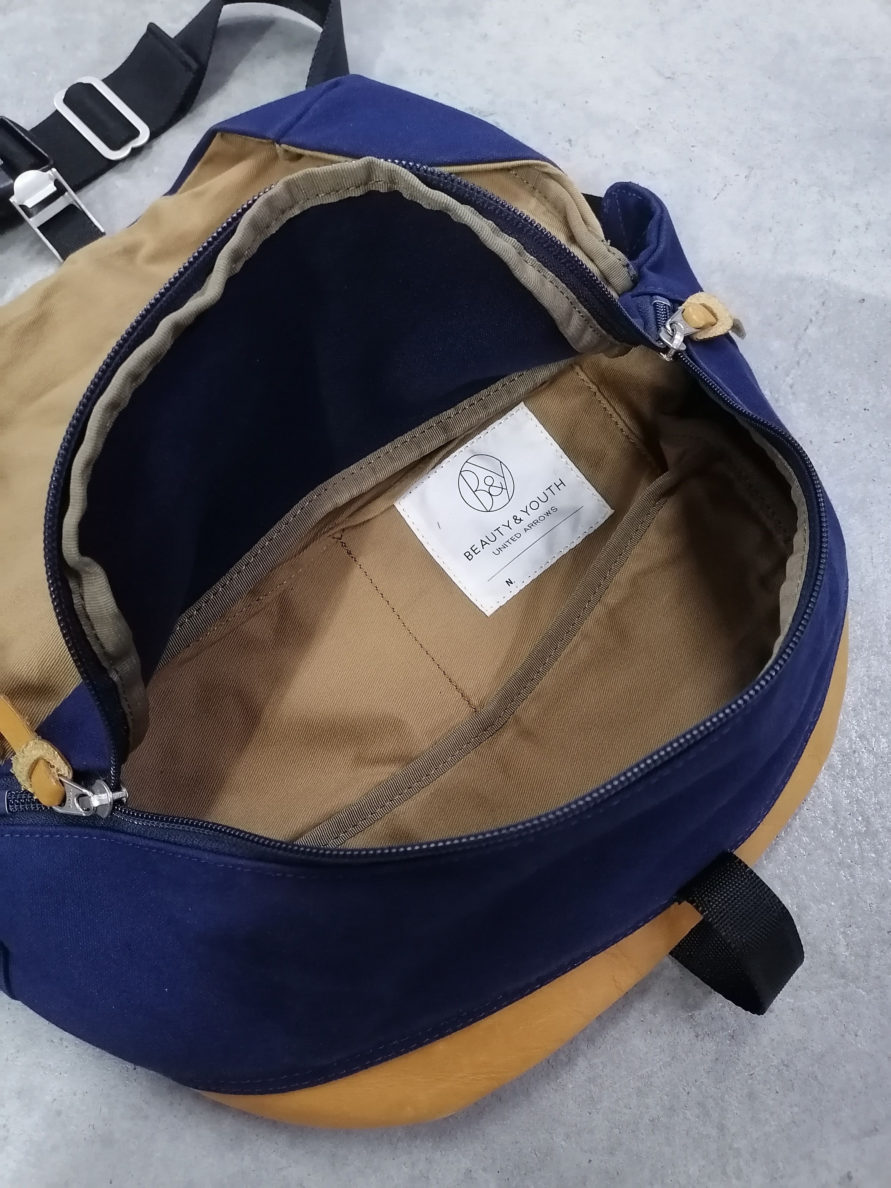 BEAUTY&YOUTH × Japanese Brand × United Arrows Beauty & Youth United Arrows Waist Crossbody Bag Size ONE SIZE - 9 Thumbnail
