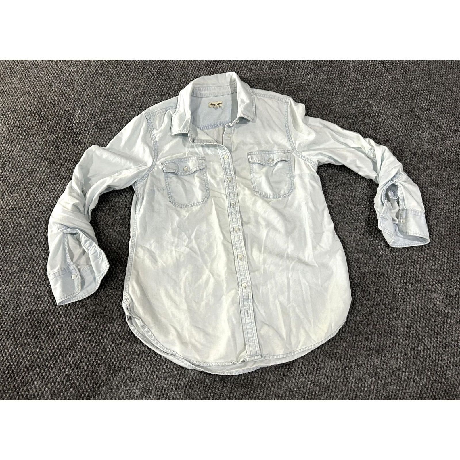 Talbots Talbots Shirt Womens Petite Medium Light Blue Button Front Roll Tab Sleeve Collared Casual Size M / US 6-8 / IT 42-44 - 2 Thumbnail
