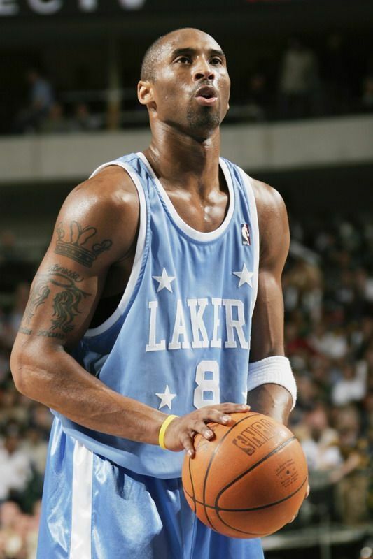 NBA × Nike × Vintage Vintage 04/05 Kobe Bryant #8 Reebok LA Lakers HWC Jersey Size US XL / EU 56 / 4 - 2 Thumbnail