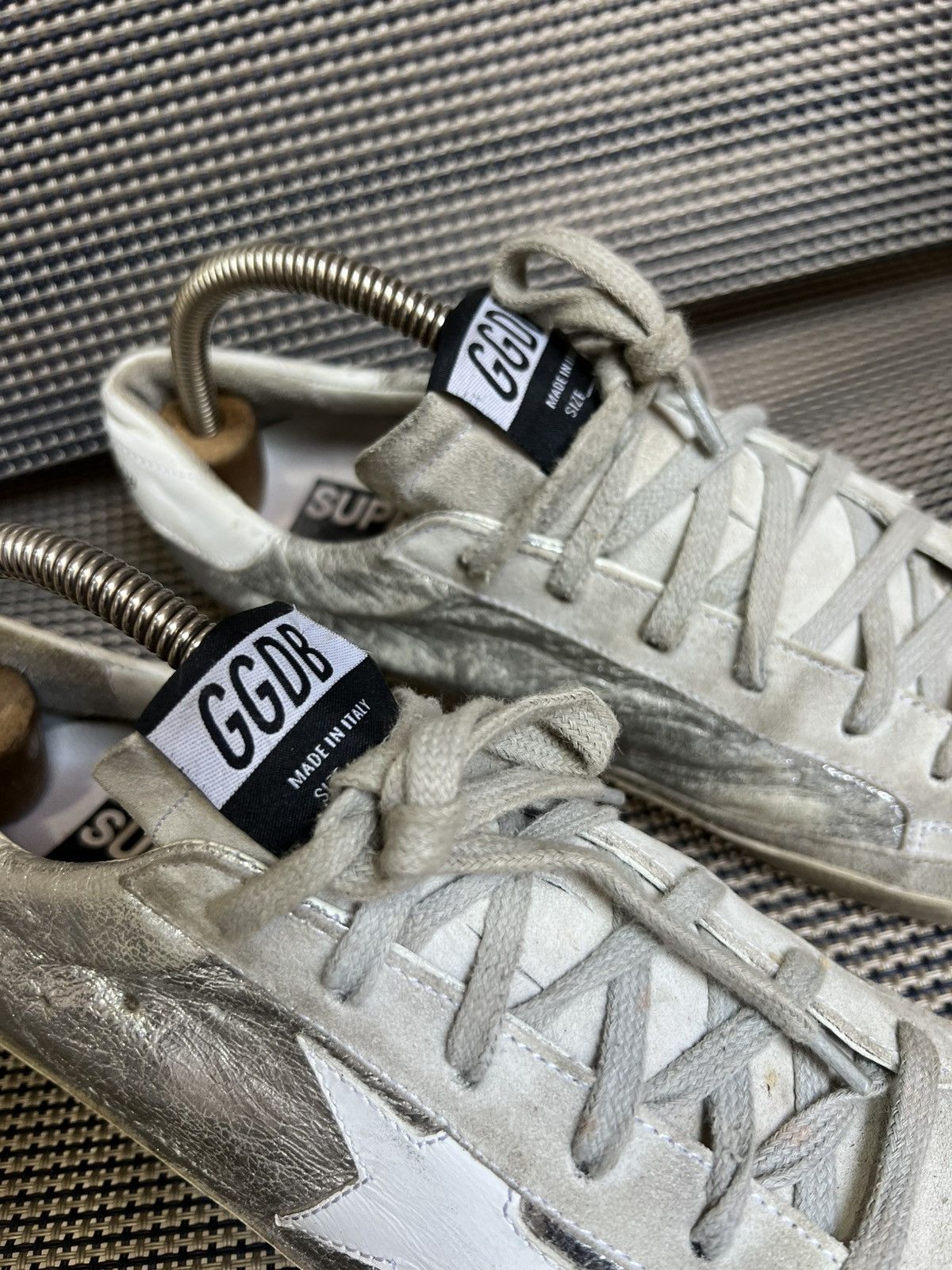 Golden Goose Golden Goose Superstar Silver Size US 6 / EU 39 - 4 Thumbnail