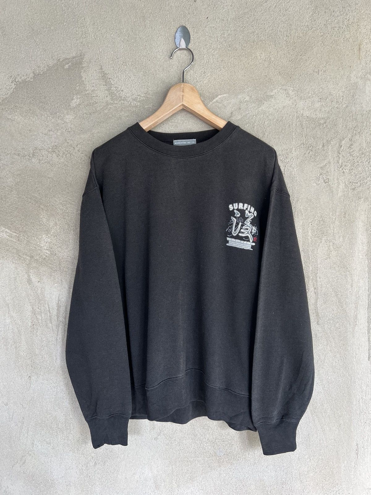 Vintage Vintage Monochrome And Col Surfing Sweatshirt Size US L / EU 52-54 / 3 - 2 Thumbnail