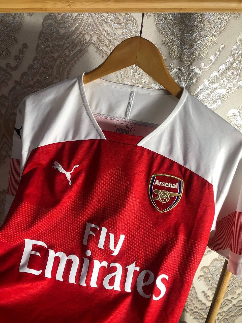 Puma VINTAGE PUMA FC ARSENAL LONDON ENGLAND SOCCER JERSEY RETRO Size US L / EU 52-54 / 3 - 4 Thumbnail