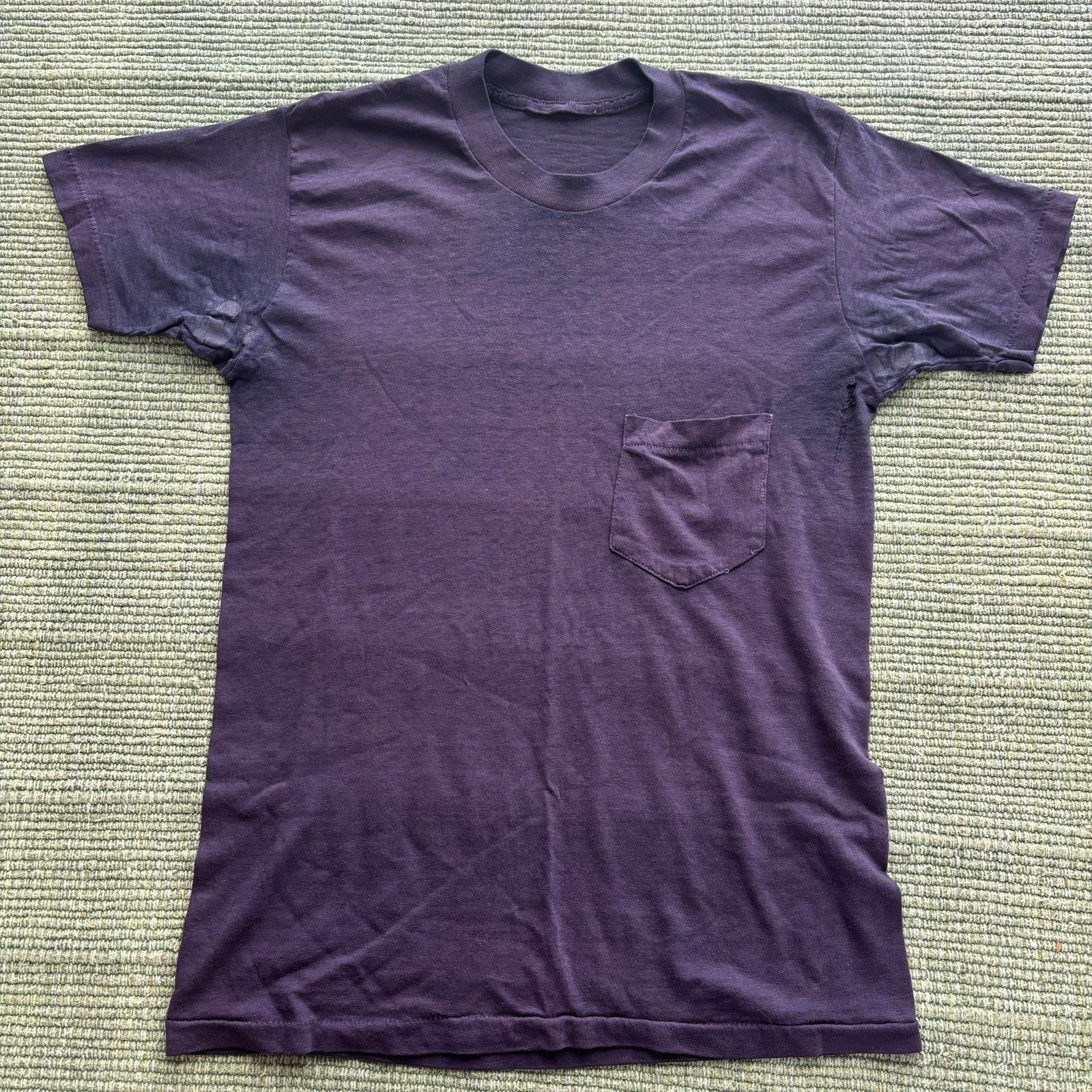 Vintage 70s 80s Vintage Blue Thin Single Stitched Pocket Tee Shirt Size US M / EU 48-50 / 2 - 1 Thumbnail