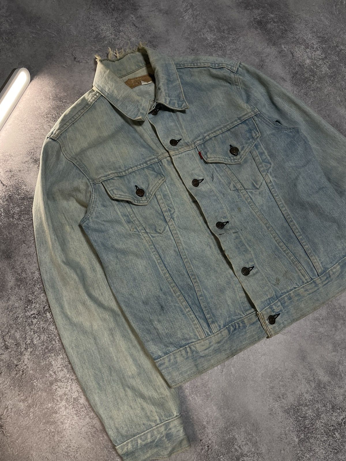 Levi's Vintage 80s Levi’s Light Wash Denim Trucker Jacket Size US M / EU 48-50 / 2 - 1 Thumbnail