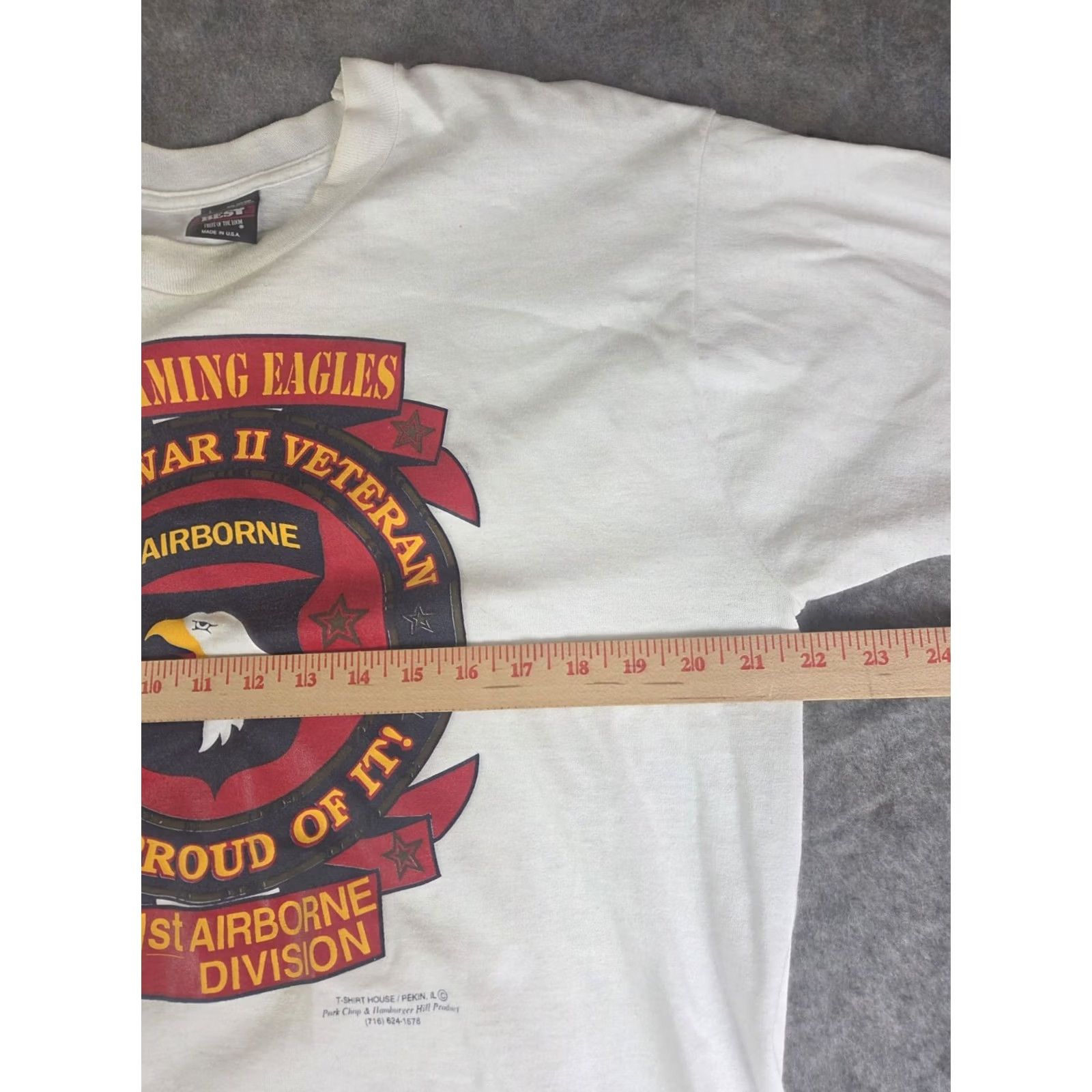 Vintage VINTAGE Airborne 101st Screaming Eagles T Shirt Men L White WWII Veteran Distressed Soldier Short Sleeve Size US L / EU 52-54 / 3 - 7 Thumbnail