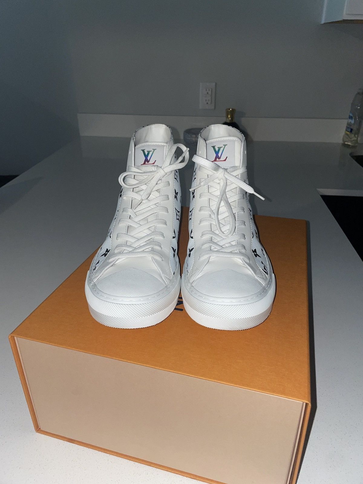 Louis Vuitton Louis Vuitton High Top Tattoo Monogram Sneakers Size US 10 / EU 43 - 2 Thumbnail