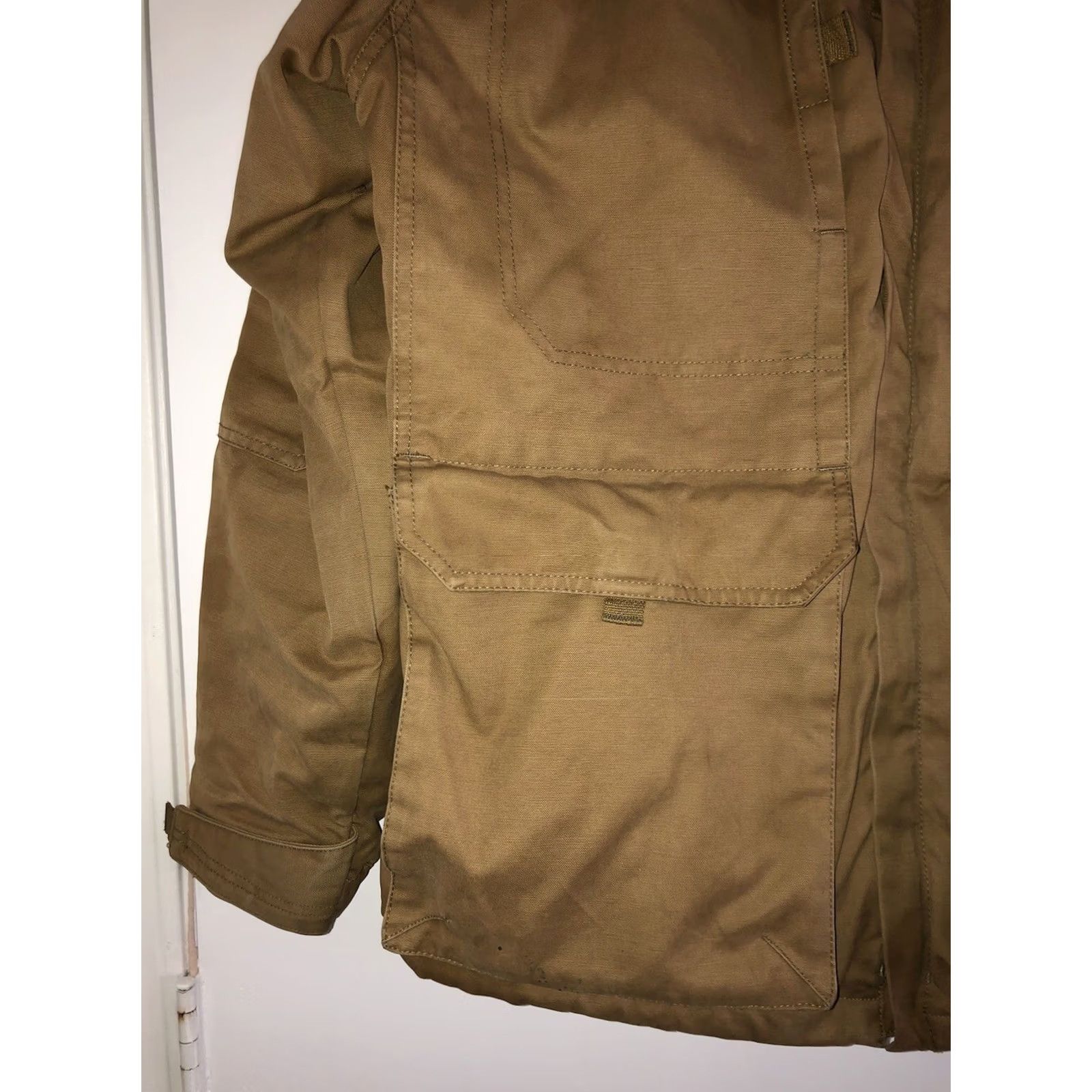 Aigle VINTAGE Aigle Khaki Men’s Coat Size XLarge Padded Military Heavy Winter Warm Jacket Tan Beige Size US XL / EU 56 / 4 - 4 Thumbnail