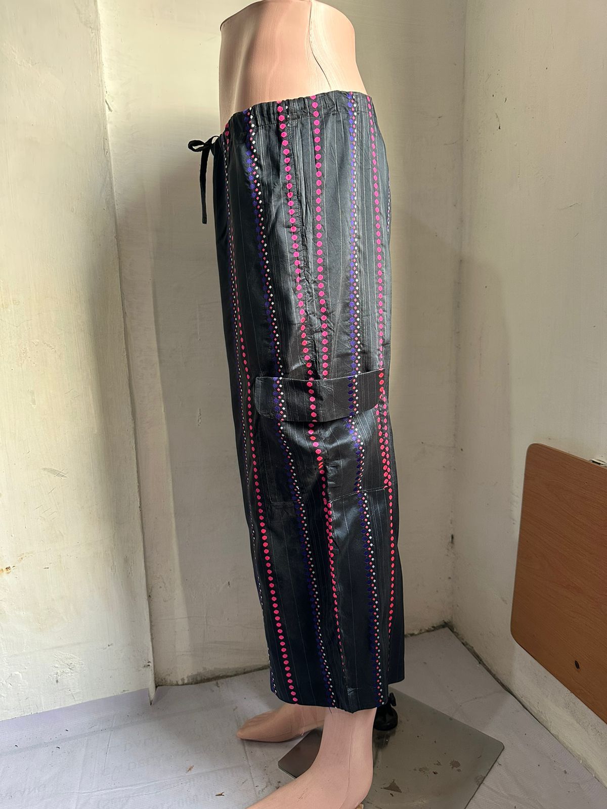 Limi Feu Limi Feu Yohji Yamamoto Cargo Cropped Pants Size US 30 / EU 46 - 15 Thumbnail
