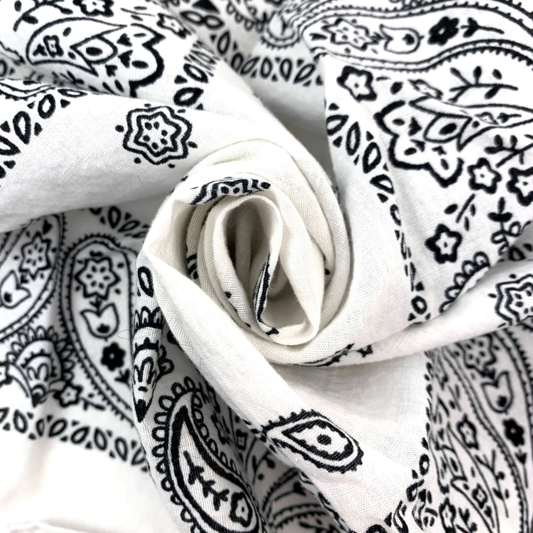 Vintage Unbranded Bandana Shirt? Size ONE SIZE - 5 Thumbnail