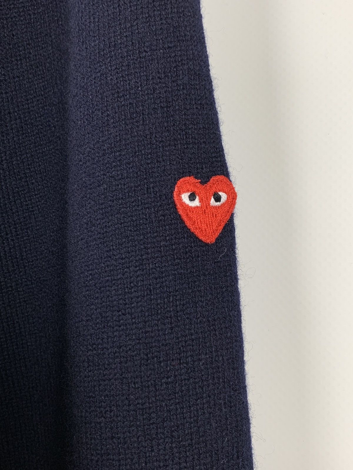 Comme des Garcons Comme des Garçons Play V-Neck Wool Sweater Size US M / EU 48-50 / 2 - 8 Thumbnail