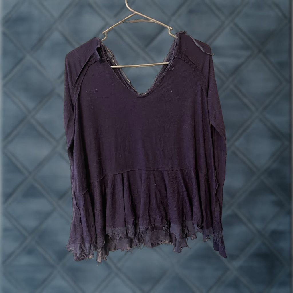Vintage WE THE FREE Blouse XS Navy Blue Women Oversized Long Sleeve V Neck Shirt Adult XS Navy Blue Casual Womens Blouse We The Free Size XS / US 0-2 / IT 36-38 - 1 Thumbnail