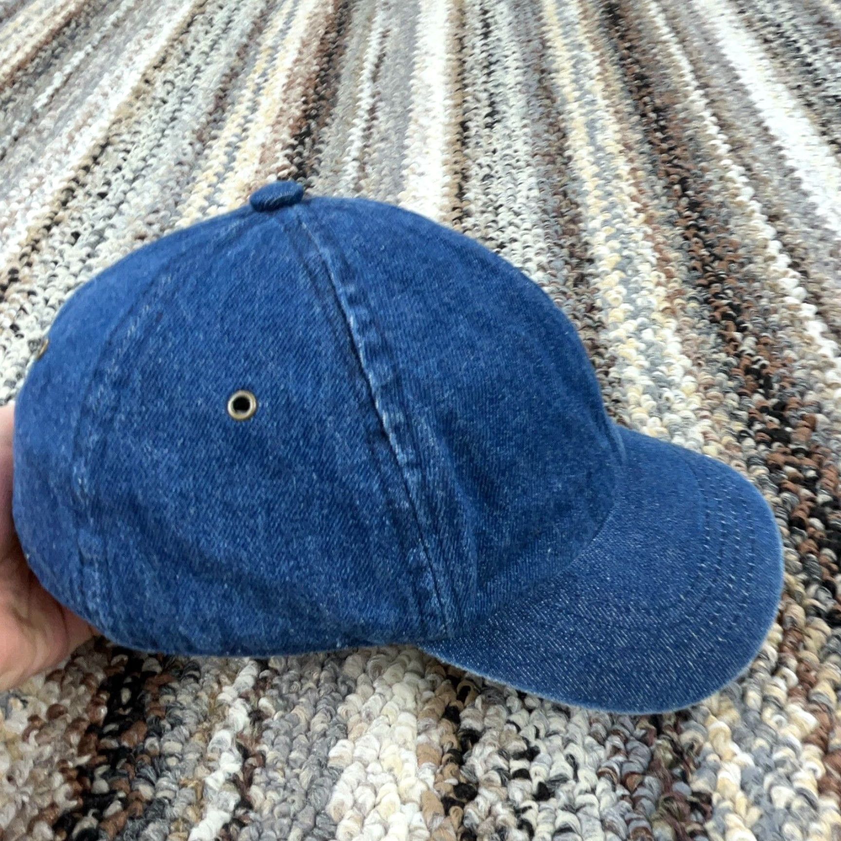 Disney VINTAGE Disney Hat Cap Denim Blue Jean Winnie The Pooh Y2K 00s Ladies Womens Size 42" / US 20 - 6 Thumbnail