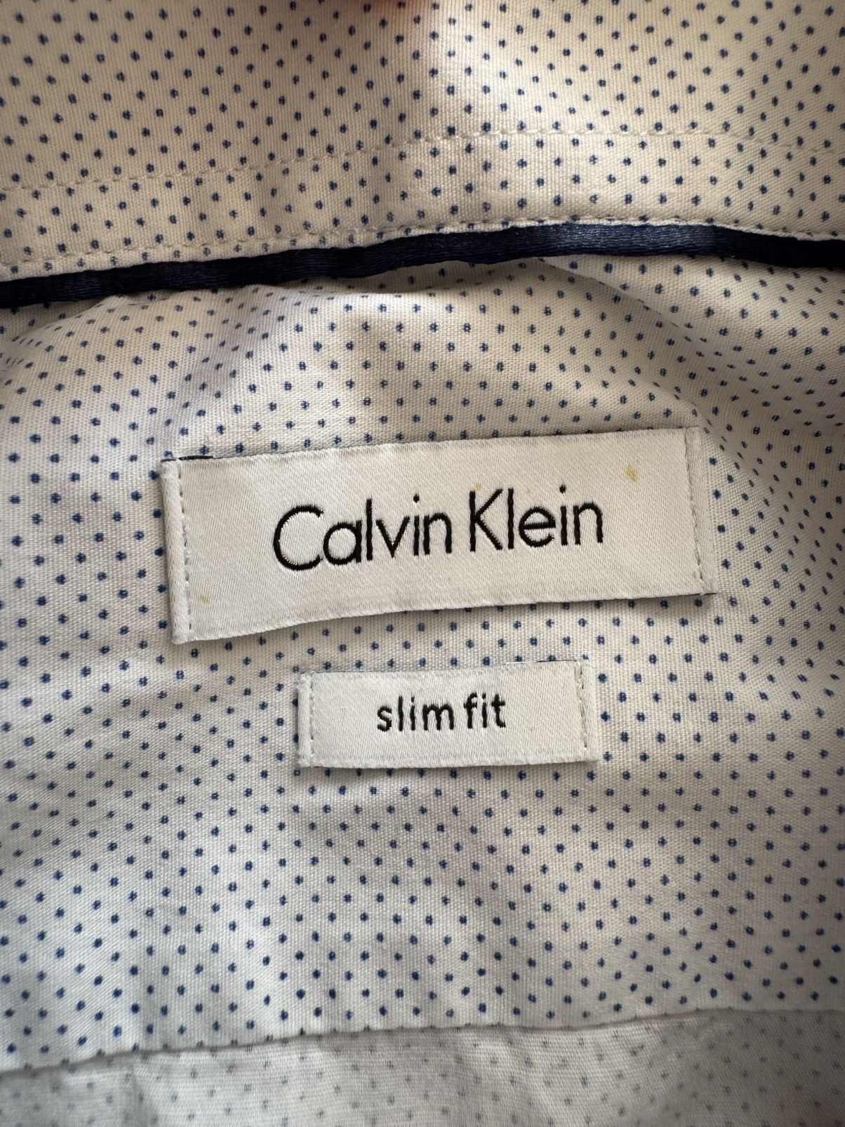 Calvin Klein CALVIN KLEIN SLIM FIT QUALITY BUTTON UP CASUAL SHIRT Size US M / EU 48-50 / 2 - 3 Thumbnail