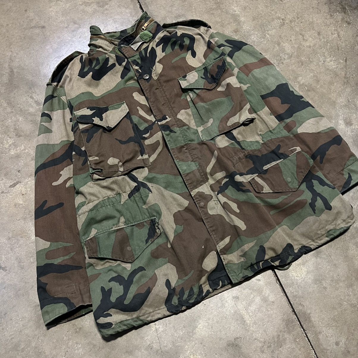 Cabelas × Vintage Vintage 80s Cabelas M65 Military Jacket Camouflage Woodland Size US L / EU 52-54 / 3 - 2 Thumbnail