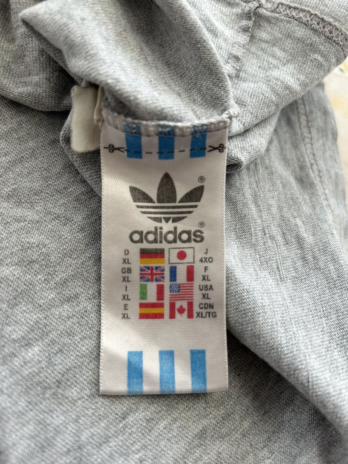 Adidas Adidas Muhammad Ali Vintage Grey Oversize Tshirt Size US XL / EU 56 / 4 - 5 Thumbnail