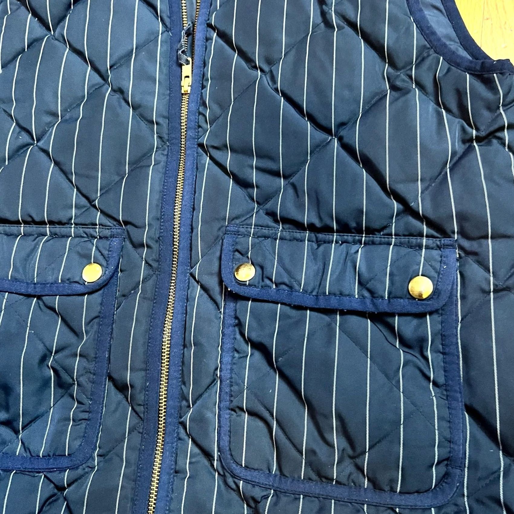 J.Crew J. Crew Down Puffer Vest Womens Small Navy Blue Striped Quilted Vest Ladies S Navy Blue Quilted Puffer J. Crew Women Size S / US 4 / IT 40 - 2 Thumbnail