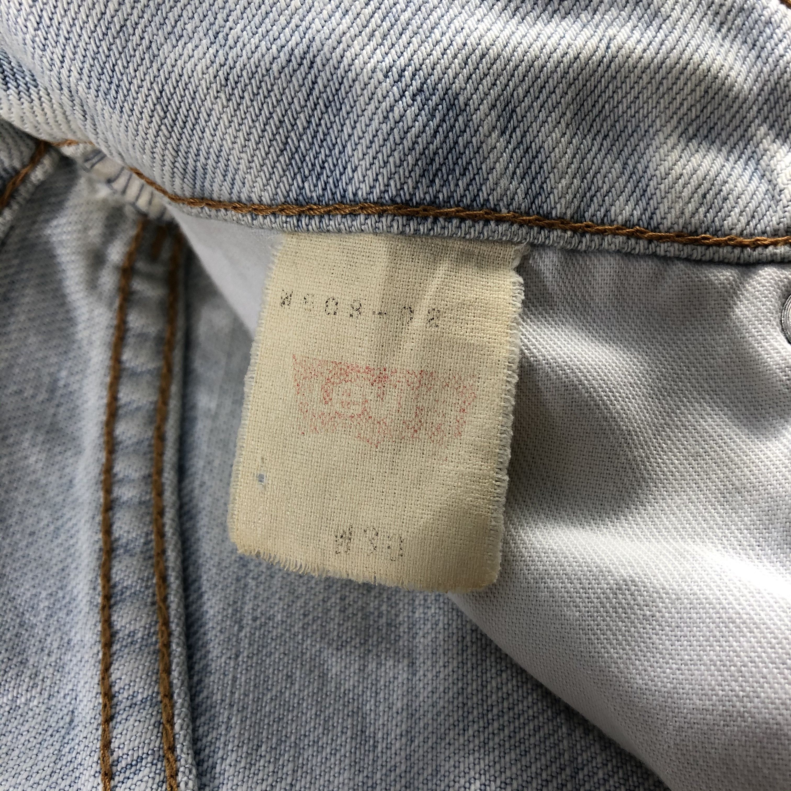 Levi's Vintage 90s Light Wash Levis 509 Jeans-J1888 Size US 27 - 12 Thumbnail