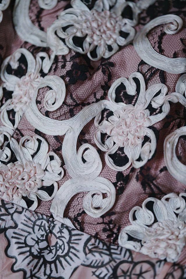 Other Zandra Rhodes 80s Vintage Pink Silk 3D Lace Bustier Dress Size M / US 6-8 / IT 42-44 - 7 Thumbnail