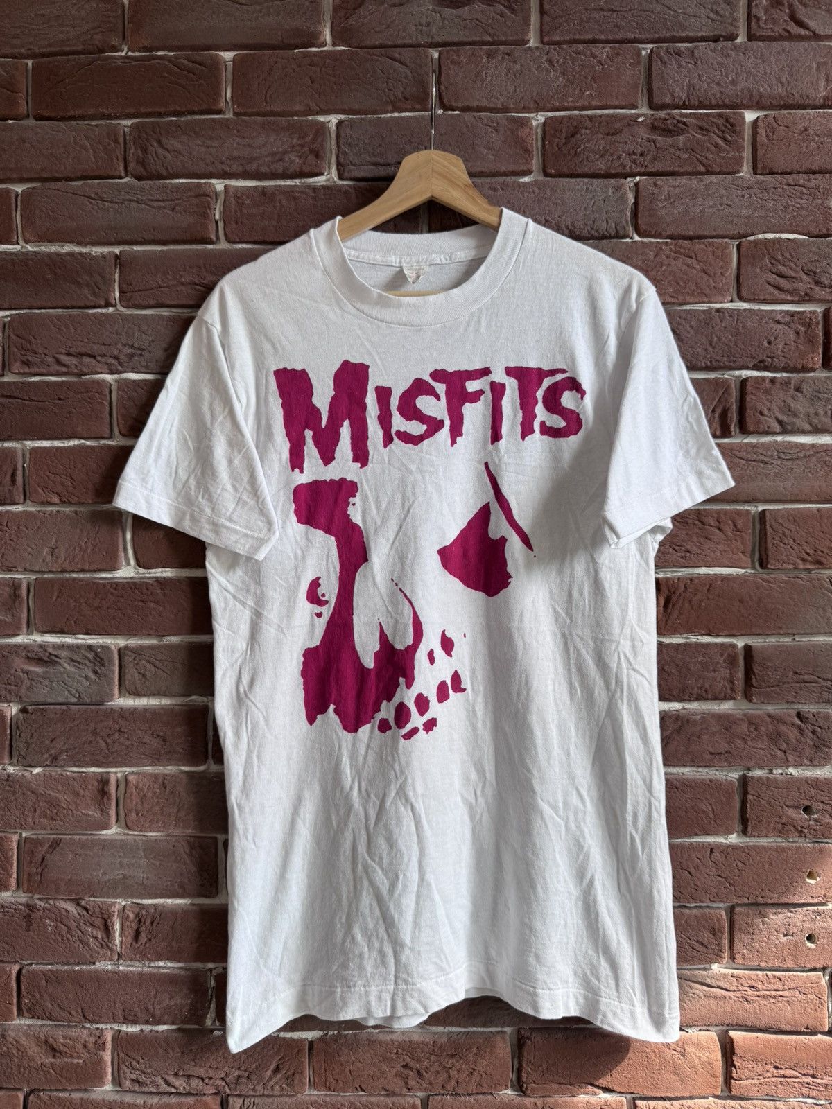 4GSELLER 80s Misfits Crimson Ghost Skull Shirt Horror Punk Band Tee L Size US L / EU 52-54 / 3 - 1 Thumbnail