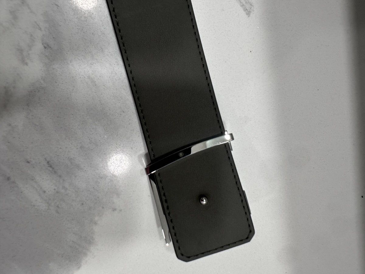 Louis Vuitton Louis Vuitton LV Initials 40mm Reversable Belt 95/36 New Size 36 - 3 Thumbnail