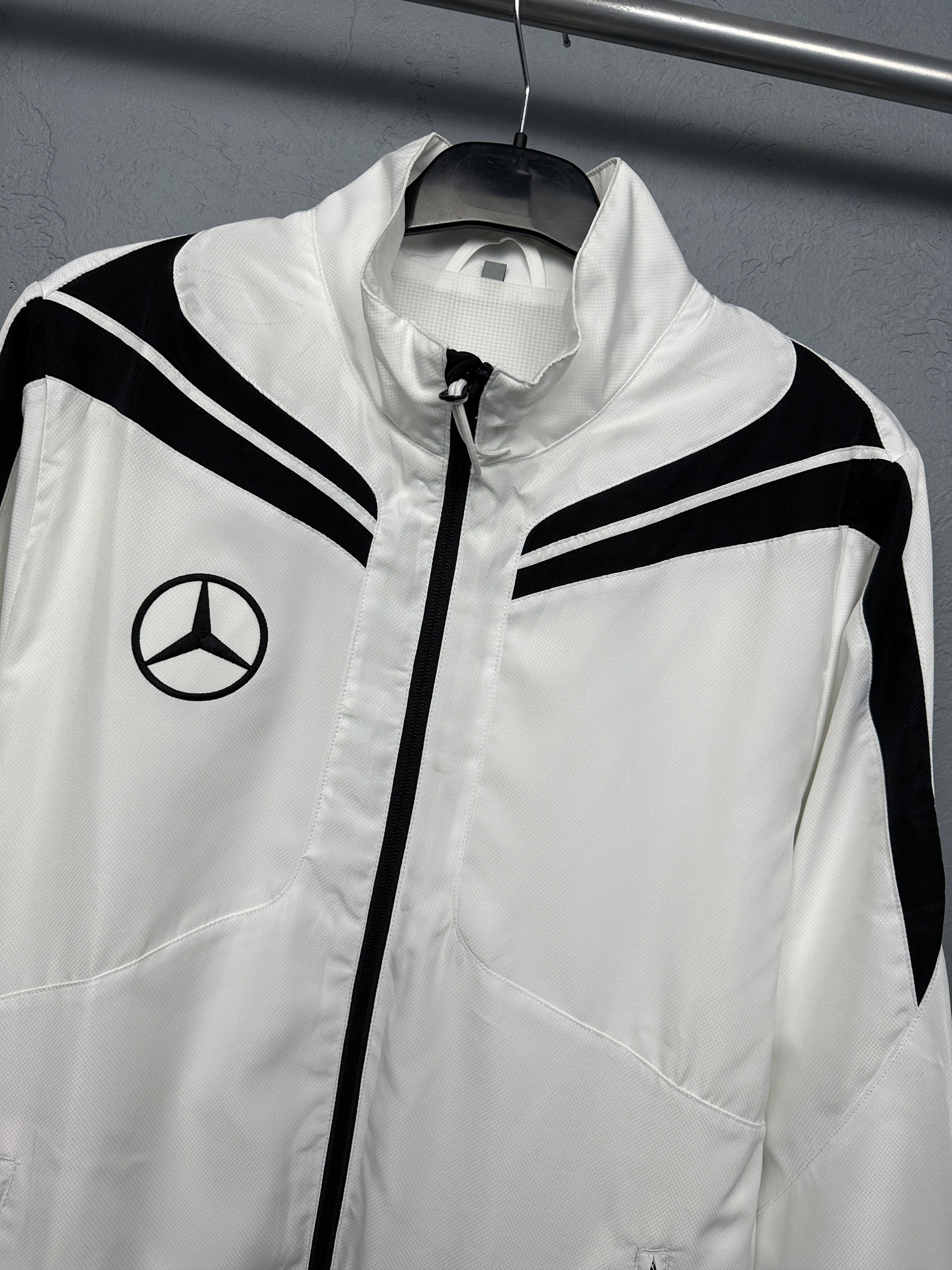 Mercedes-Benz Mercedes-Benz Mens Windbreaker Track Top Jacket Size US L / EU 52-54 / 3 - 2 Thumbnail