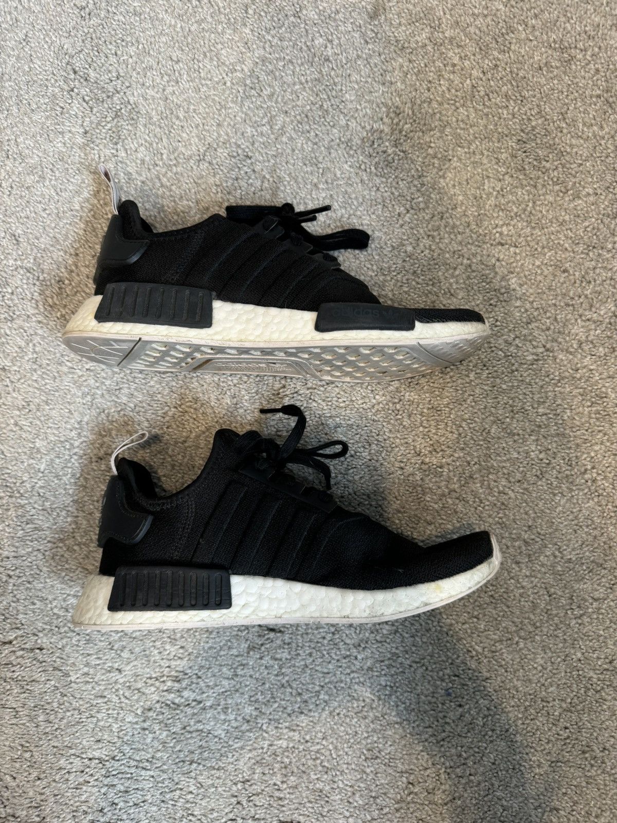 Adidas Women’s NMD R1 orchid Size US 8 / IT 38 - 2 Thumbnail