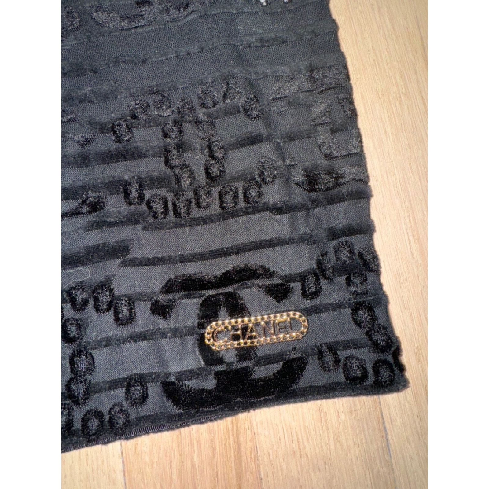 Chanel Chanel 21C Flocked Velvet Short Sleeve Tee T Shirt S Small Size S / US 4 / IT 40 - 10 Thumbnail