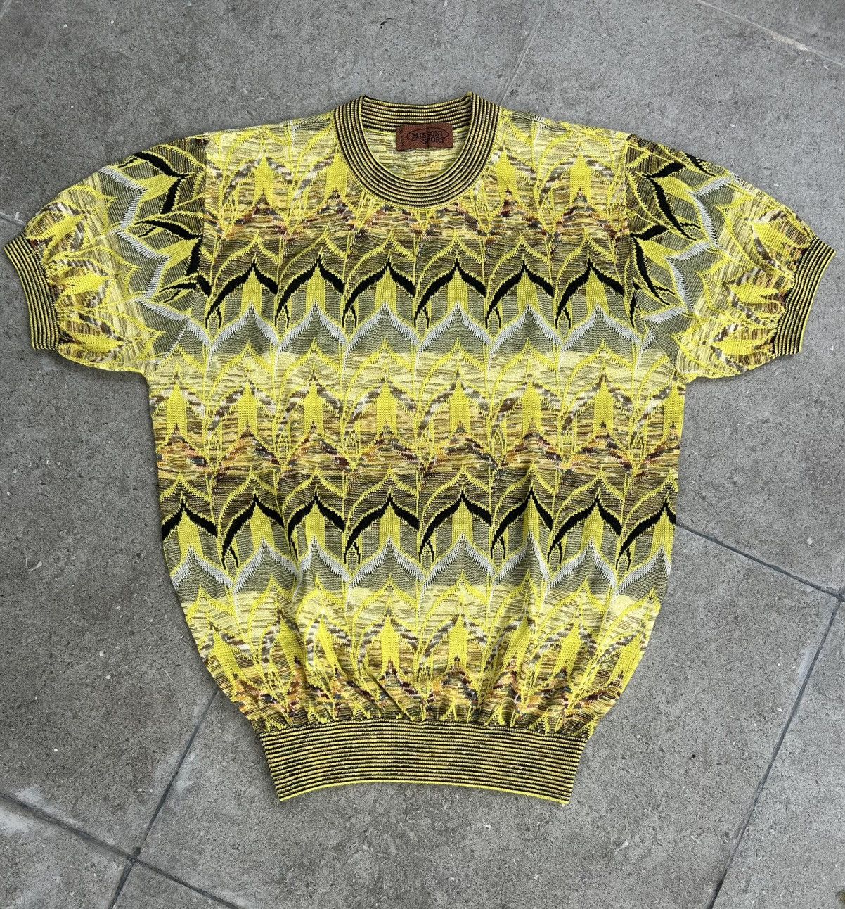 Missoni Missoni Ethnic Zig-zag Pattern Knit Short Sleeve Sweater Size M / US 6-8 / IT 42-44 - 1 Thumbnail