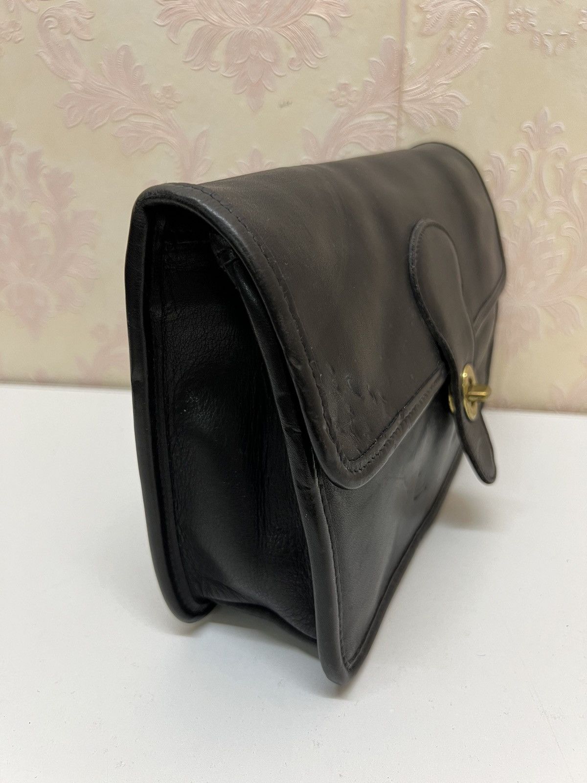 Coach Vintage Coach Leather Clutch Bag Size ONE SIZE - 4 Thumbnail