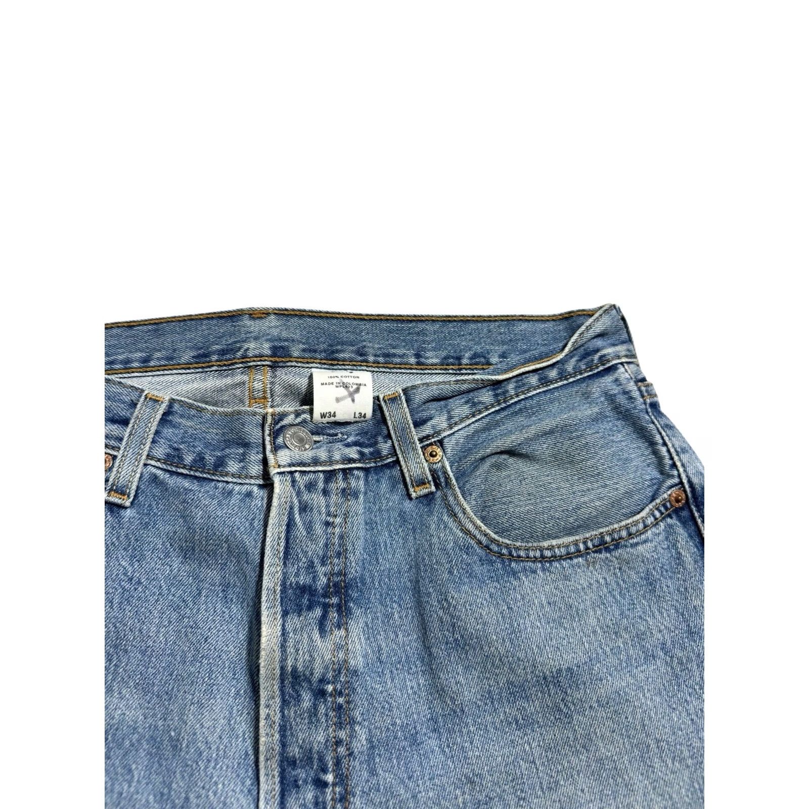 Levi's VINTAGE Levi's 501 Jeans Mens 34x34 Blue Medium Wash Straight Button Fly Y2K Size US 34 / EU 50 - 4 Thumbnail