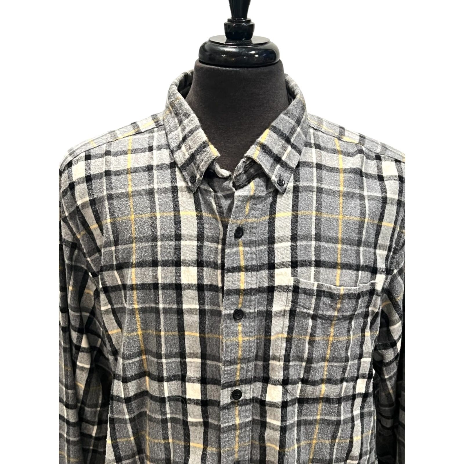 Vintage LL Bean Mens Traditional Fit Large Reg Gray Plaid Flannel Shirt Long Sleeve Size US L / EU 52-54 / 3 - 2 Thumbnail