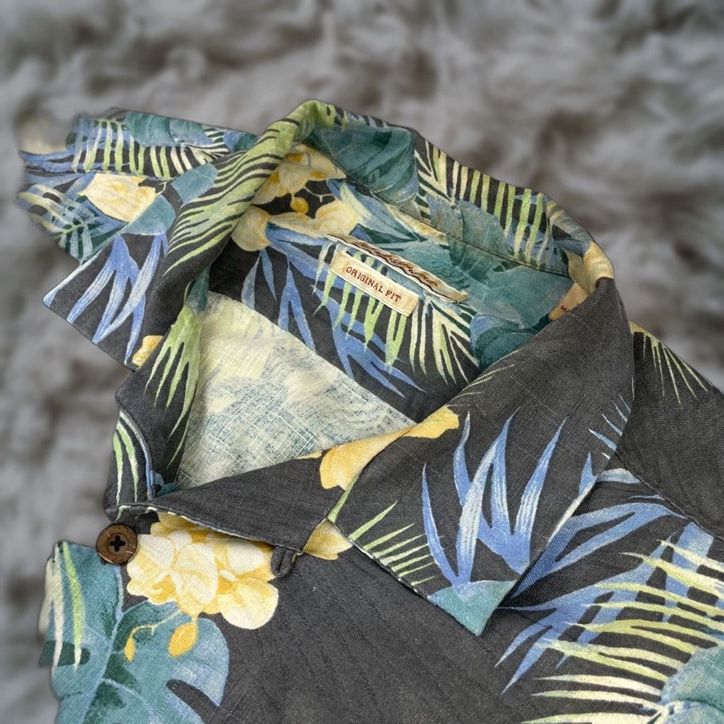 Tommy Bahama Hawaiian Shirt XL Short Sleeve Floral 100% Silk Blue Green Gray Mens