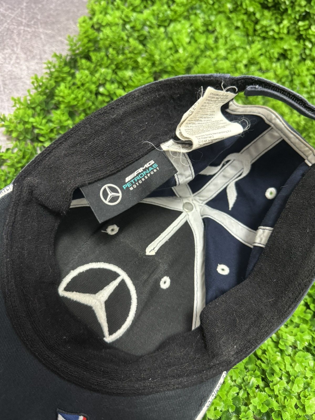 Vintage Vintage Mersedes Petronas AMG Cap Lewis Hamilton Size ONE SIZE - 11 Thumbnail