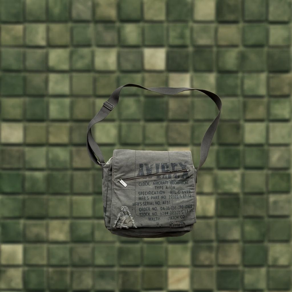 Avirex VINTAGE Avirex USA ARMY Military Crossbody Shoulder Bag Men Large Green 90s Retro Casual Size ONE SIZE - 1 Thumbnail