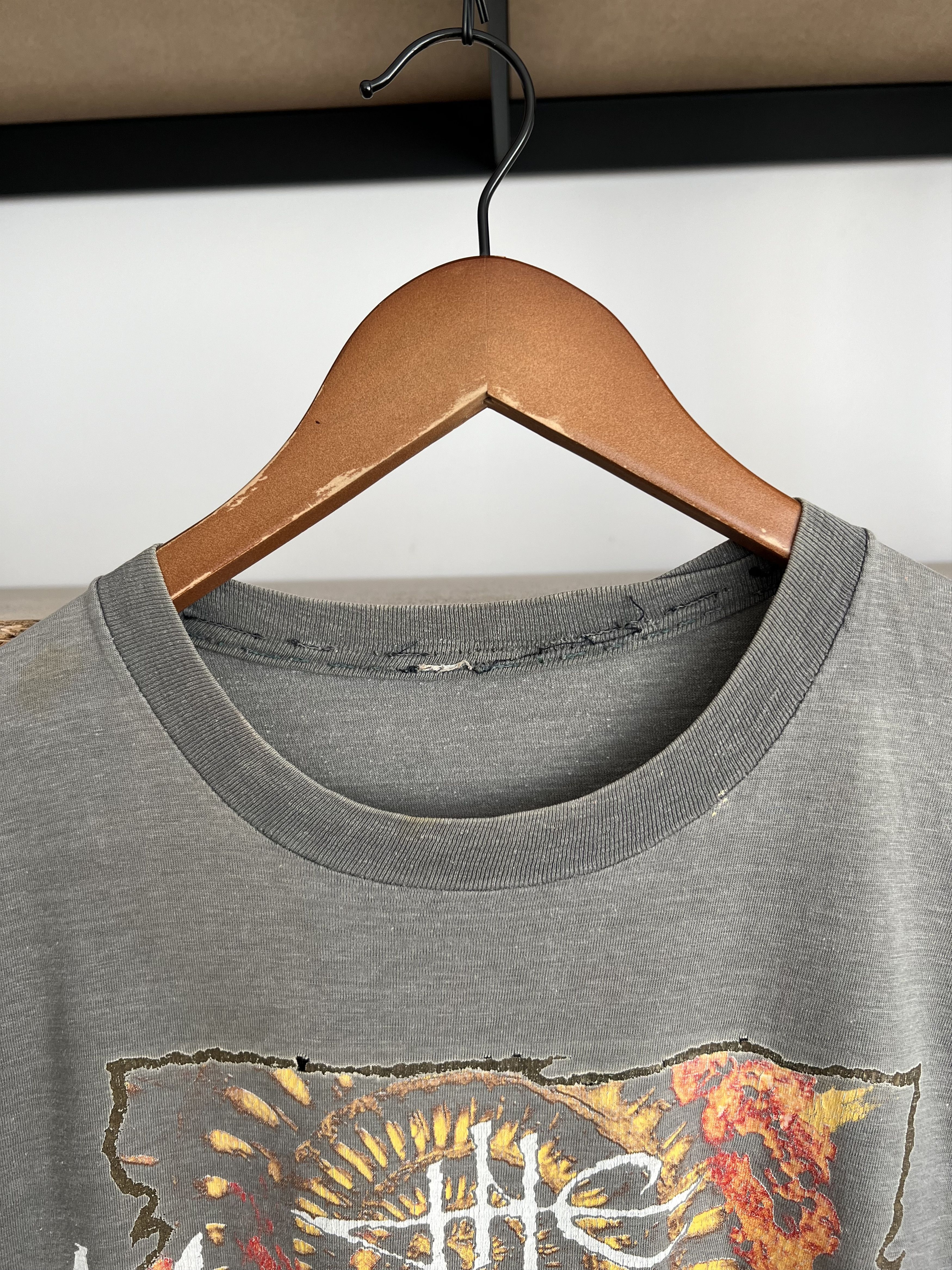 Band Tees Vintage 1990 The Mission Carved in Sand Sun Faded Thrashed Size US L / EU 52-54 / 3 - 15 Thumbnail