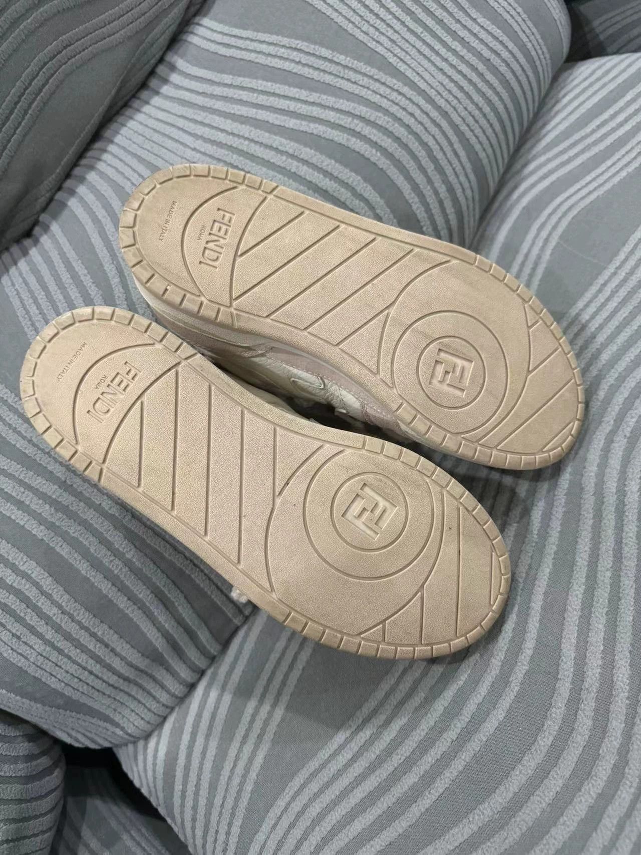 Fendi Fendi Low-Top Sneakers 36 Authentic Size US 5.5 / IT 35.5 - 3 Thumbnail