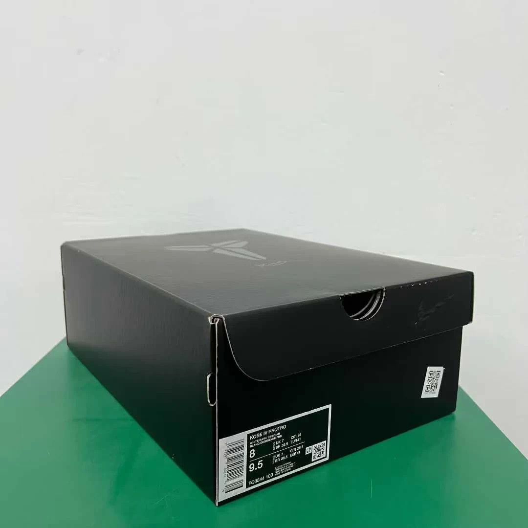 Nike Nike Kobe 4 Gold EUR41 1w $1200 OG Box Size US 8 / EU 41 - 7 Thumbnail