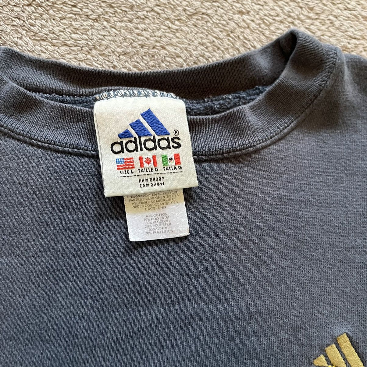 Adidas × Vintage Vintage 90s Adidas Navy Blue Yellow Embroidered Sweatshirt Size US L / EU 52-54 / 3 - 2 Thumbnail