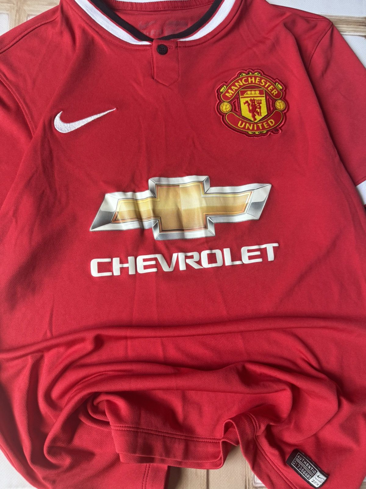 Nike Vintage Nike Manchester United 2014/15 Home Jersey - Size US M / EU 48-50 / 2 - 4 Thumbnail