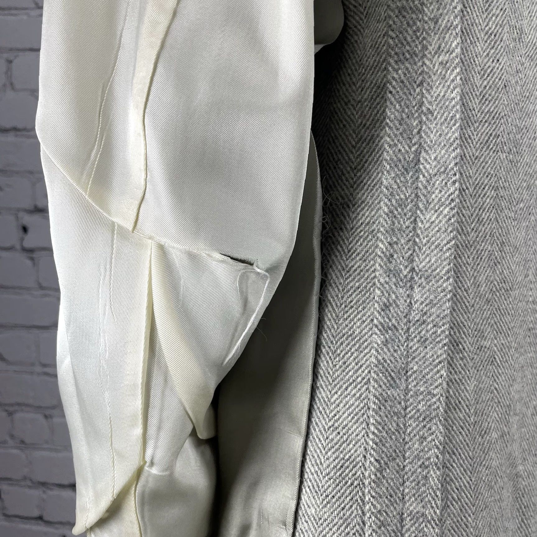 Vintage VINTAGE Palm Beach Blazer Herringbone 2 Button Vented USA Size 40 Size 40R - 4 Thumbnail