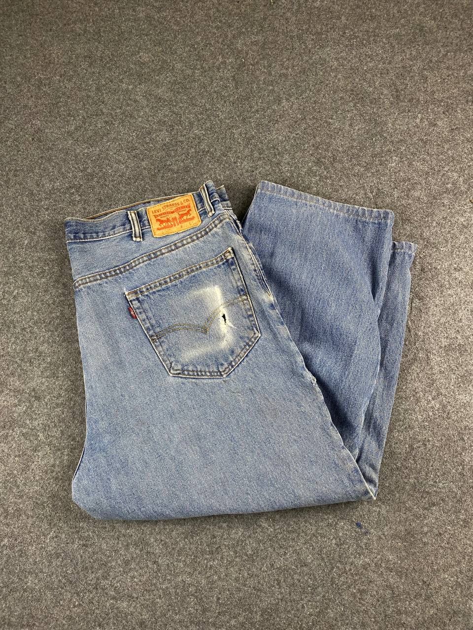 Levi's levis 550 baggy style distressed denim Size US 42 / EU 58 - 2 Thumbnail