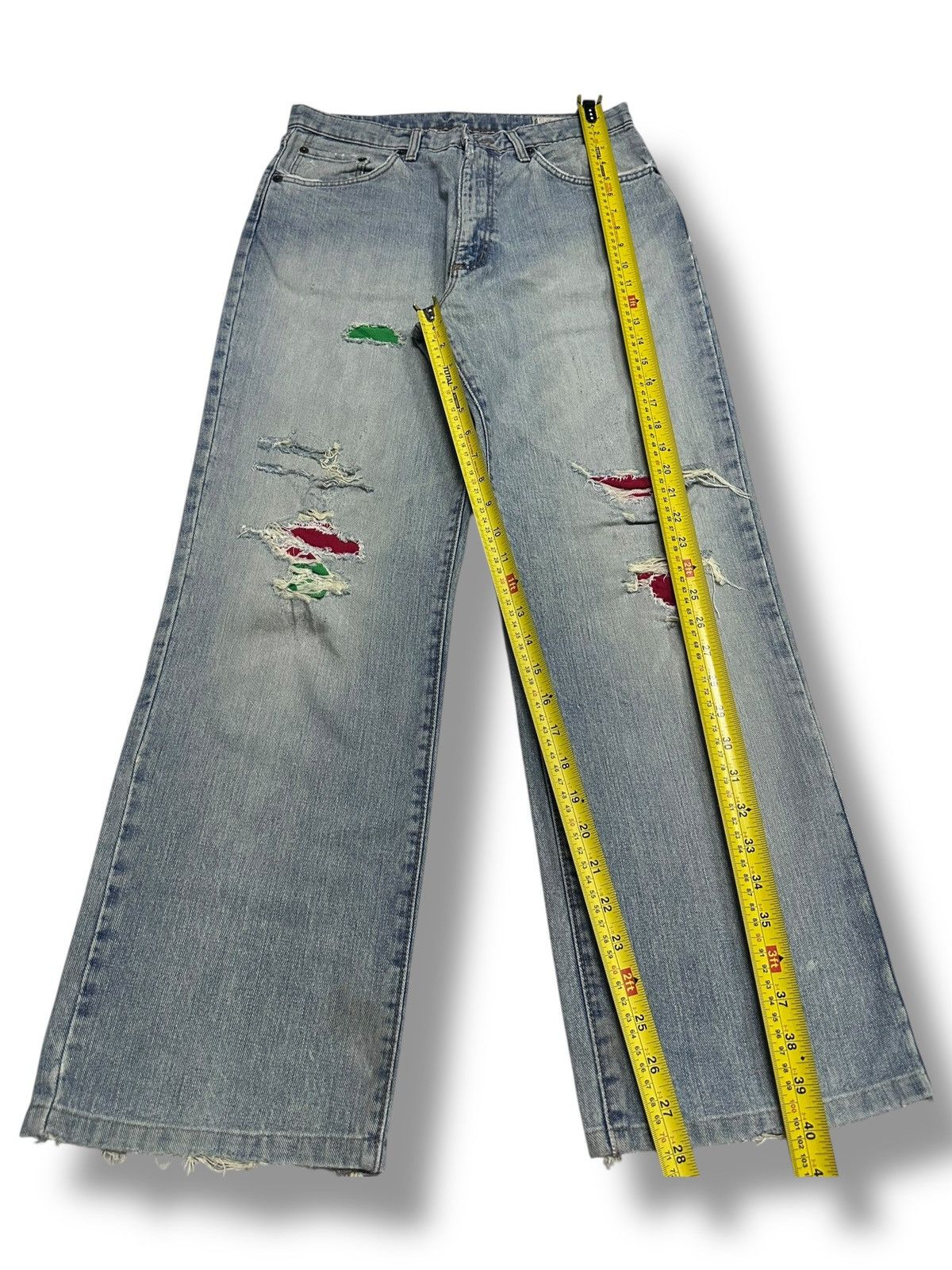 Wrangler Authentic Wrangler Baggy Jeans With Patch Distressed Faded Size US 31 - 13 Thumbnail