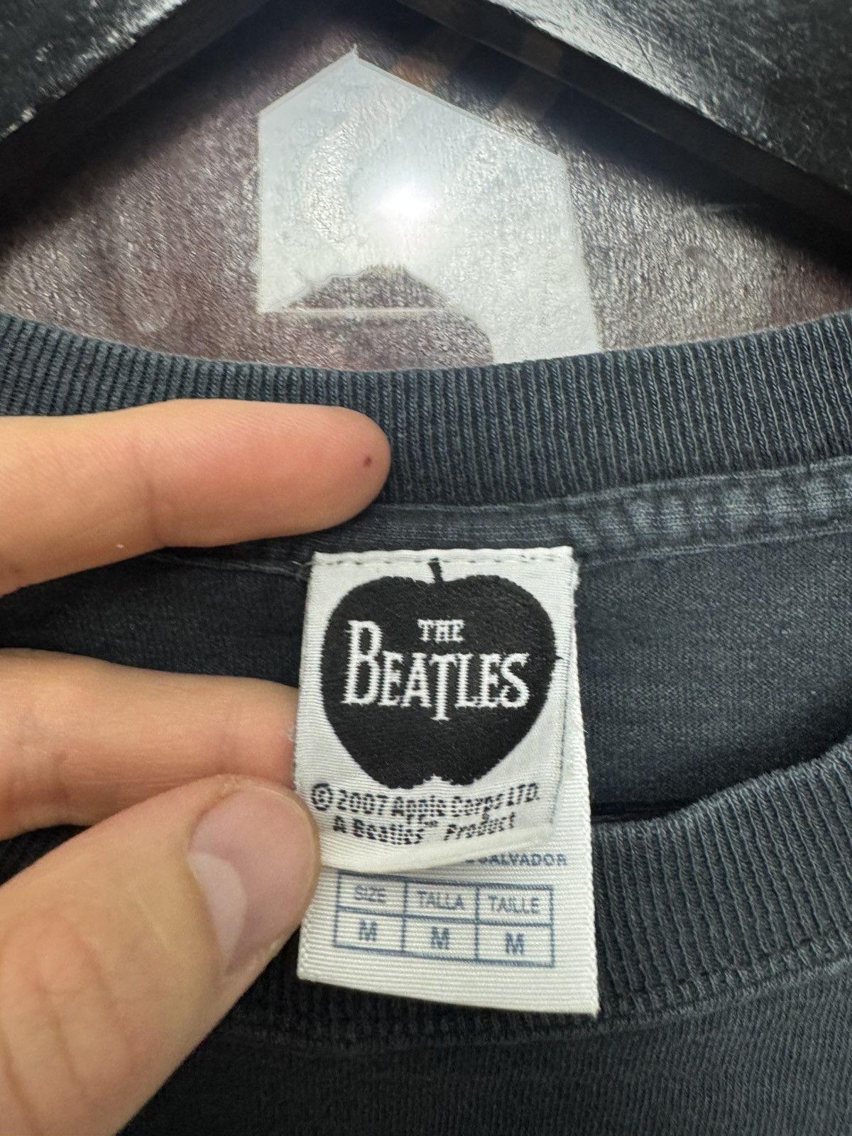 Band Tees Vintage Y2K 2002 The Beatles Revolver Rock Band Print Tee Size US M / EU 48-50 / 2 - 4 Thumbnail