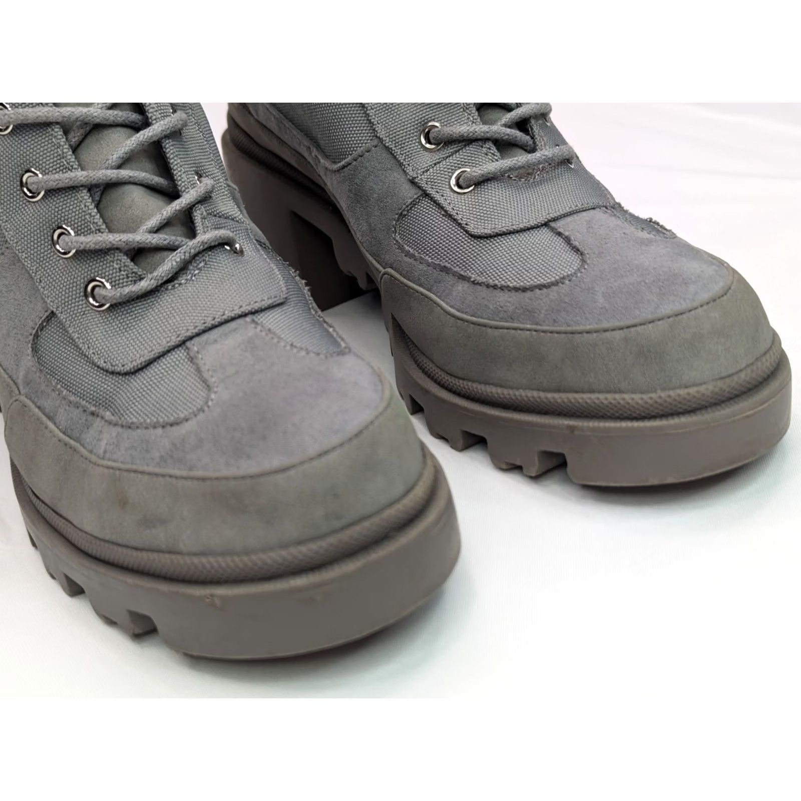 Vintage JustFab Ember Combat Boots Women 9.5 Gray Faux Suede Lace Mid Heel EUC Boots Size US 10 / IT 40 - 3 Thumbnail