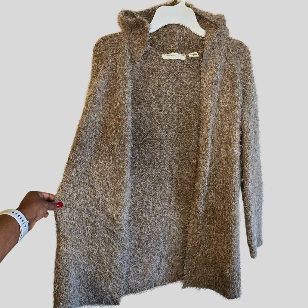 Anthropologie Anthropologie Sleeping on Snow Tan Fuzzy Hooded Cardigan Size S / US 4 / IT 40 - 6 Thumbnail